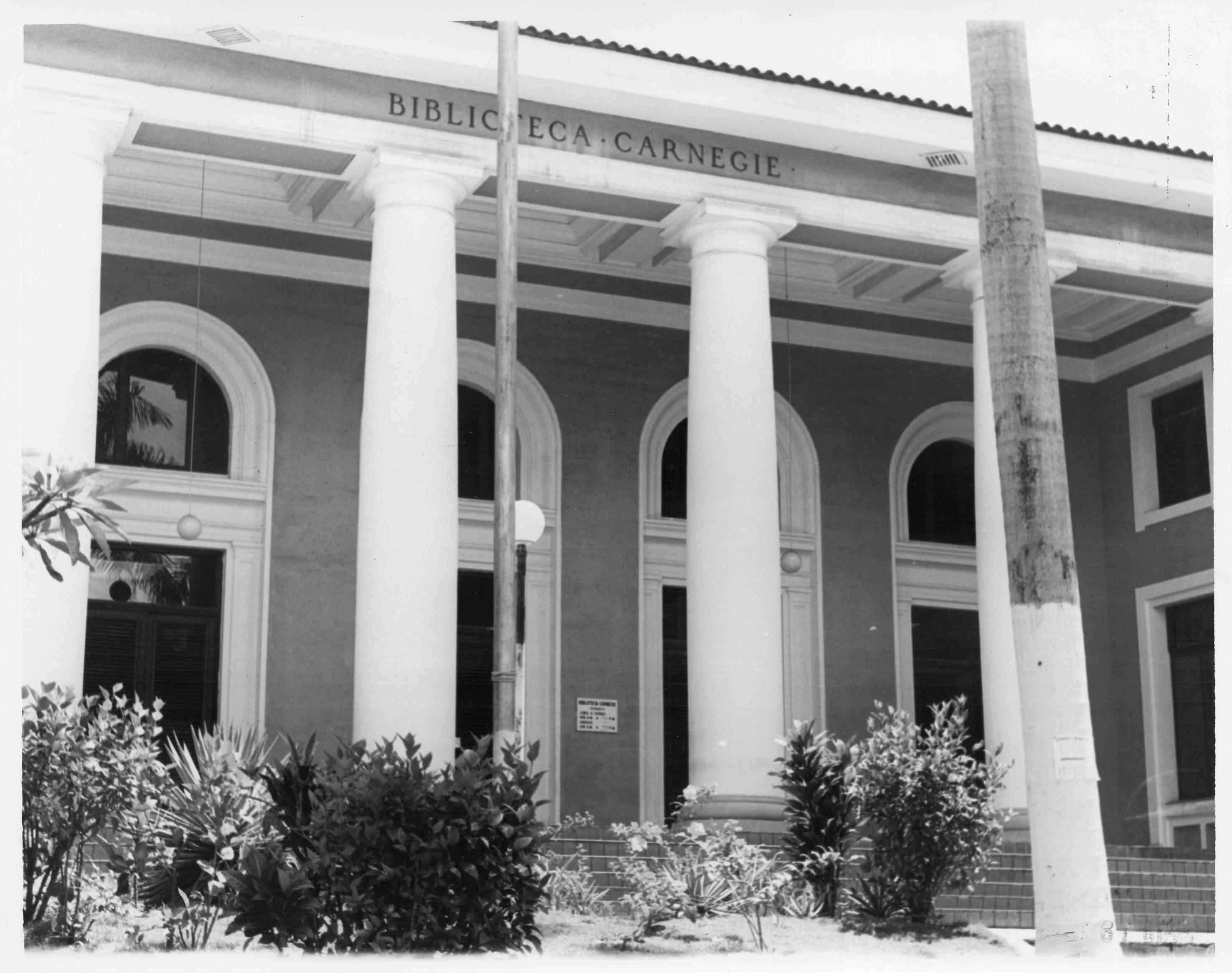 Biblioteca Carnegie - 83004196